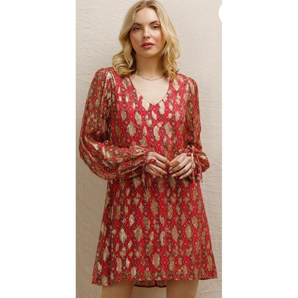 En Creme Versona Red Gold Metallic Geometric V-Neck Mini Dress Long Sleeve M NWT